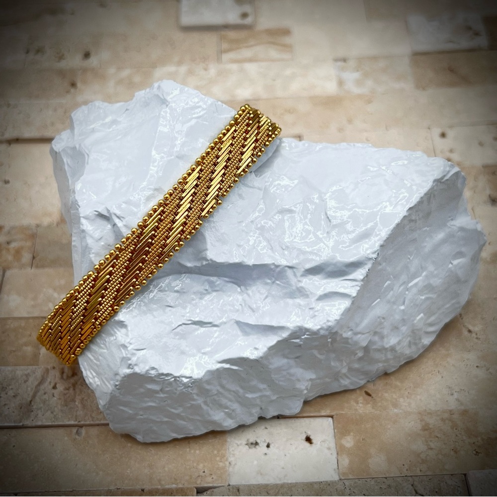 Ornate Gold Tone Modern Estate Bracelet - Picture 8 of 8